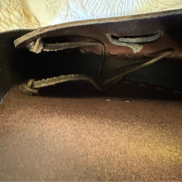 New leather saddle purse . Hand made high end leather . - Picture 4 of 8